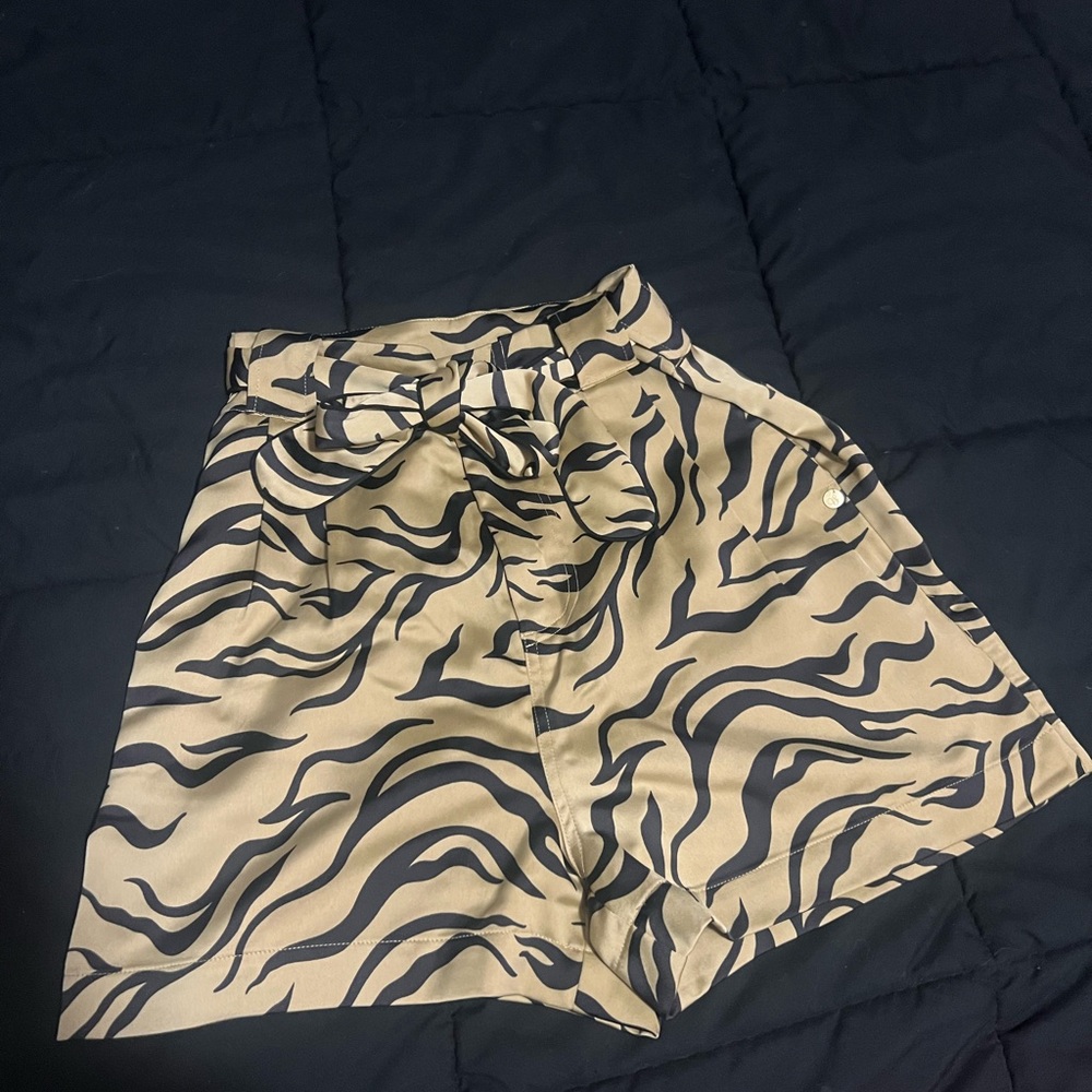 Scotch and Soda Amsterdam Tiger print shorts